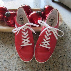 Mephisto Women's Runoff Red Leather Sneakers, Sz 8.5, barely worn